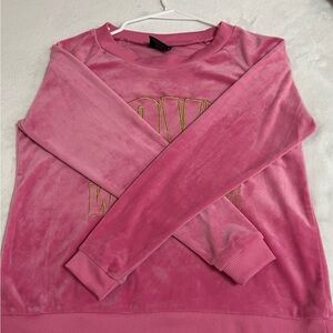 dELiA*s Sweatshirt with Gold Lettering